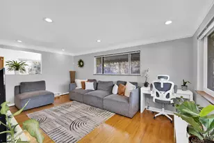 2011 Parkhurst Ct, Cincinnati, OH 45224 - Photo 5