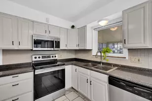 2011 Parkhurst Ct, Cincinnati, OH 45224 - Photo 33