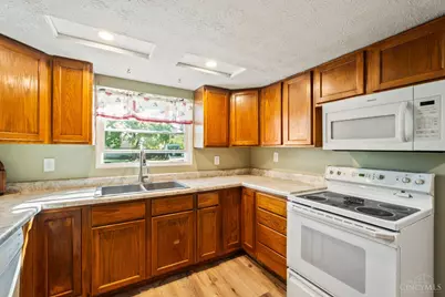 8530 Wuest Road, Colerain Township, OH 45251 - Photo 3