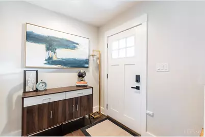 2353 Kenton Street, Cincinnati, OH 45206 - Photo 3