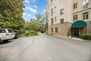 2374 Madison Rd, Cincinnati, OH 45208 - Photo 25