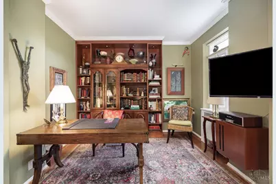 2374 Madison Road #E2F, Cincinnati, OH 45208 - Photo 9