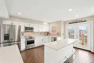 5485 Windridge Ct, Columbia Township, OH 45243 - Photo 11