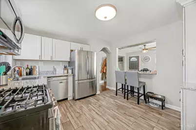 8521 Darnell Avenue, Sycamore Township, OH 45236 - Photo 7