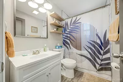 8521 Darnell Avenue, Sycamore Township, OH 45236 - Photo 9