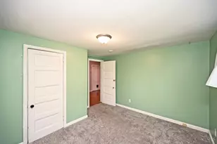 8801 Tudor Ct, Sycamore Township, OH 45242 - Photo 17