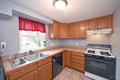 8801 Tudor Court, Sycamore Township, OH 45242 - Photo 11