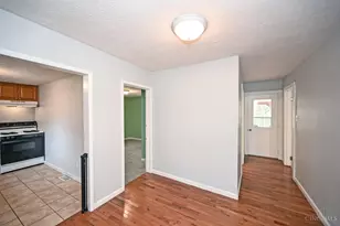 8801 Tudor Ct, Sycamore Township, OH 45242 - Photo 9