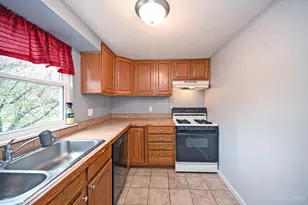 8801 Tudor Ct, Sycamore Township, OH 45242 - Photo 11