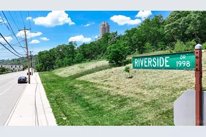 1922 Riverside Drive, Cincinnati, OH 45202 - Photo 11