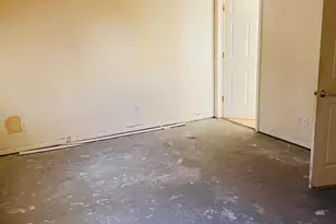 6310 Vine St, Elmwood Place, OH 45216 - Photo 5