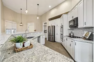 6640 Palmer Pl, Miami Township, OH 45140 - Photo 13