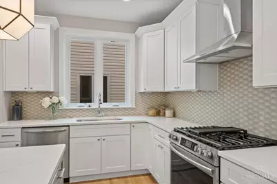 3121 Hackberry Street, Cincinnati, OH 45207 - Photo 5