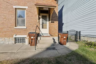1212 Bates Avenue, Cincinnati, OH 45225 - Photo 37