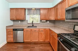 5618 Leumas Rd, Green Township, OH 45239 - Photo 11