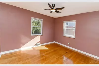 5618 Leumas Road, Green Township, OH 45239 - Photo 13