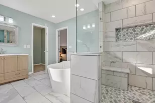 6210 N Shadowhill Way, Miami Township, OH 45140 - Photo 13