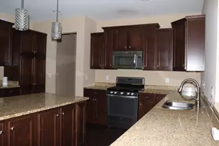 1206 Fox Horn Ct, Miami Township, OH 45150 - Photo 7