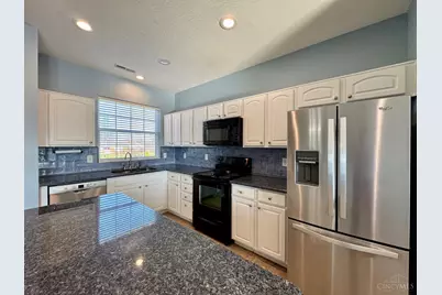 9411 Stoneybrooke, Springfield Township, OH 45231 - Photo 7