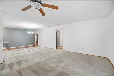 5443 Harbourwatch Way #101, Deerfield Township, OH 45040 - Photo 9