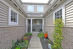 921 Heritage Green Dr, Monroe, OH 45050 - Photo 3