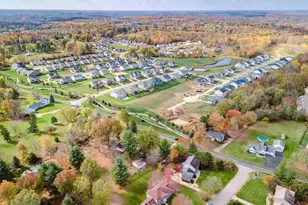 3775 Prestwick Cir, Pierce Township, OH 45245 - Photo 11