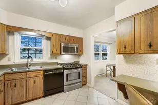 5979 Fawnridge Ct, Green Township, OH 45239 - Photo 9