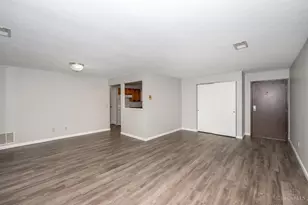 7240 Creekview Dr, Colerain Township, OH 45247 - Photo 3