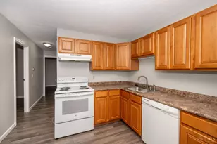 7240 Creekview Dr, Colerain Township, OH 45247 - Photo 11