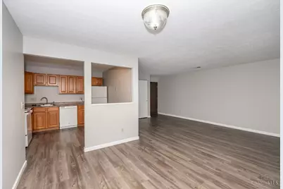 7240 Creekview Drive #7, Colerain Township, OH 45247 - Photo 7