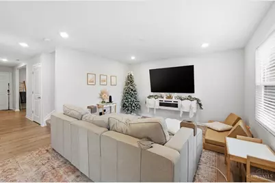 4992 Lakeview Drive, Hamilton Township, OH 45152 - Photo 5