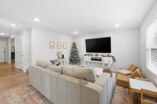 4992 Lakeview Dr, Hamilton Township, OH 45152 - Photo 5