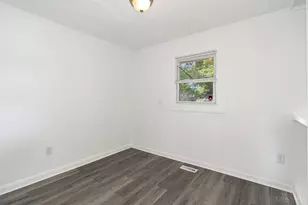 9500 Ridgemoor Ave, Colerain Township, OH 45231 - Photo 13