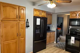 9136 Yellowwood Dr, Colerain Township, OH 45251 - Photo 9