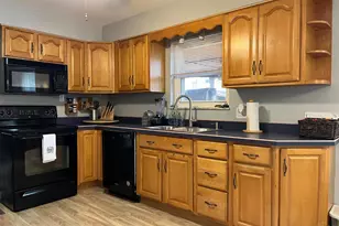 9136 Yellowwood Dr, Colerain Township, OH 45251 - Photo 7