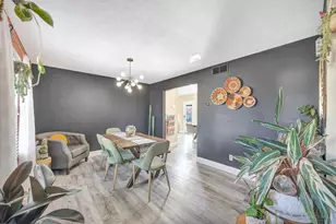 5761 Babygold Ct, Colerain Township, OH 45247 - Photo 9