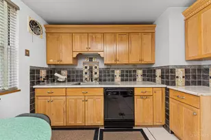 84 Burley Cir, Cincinnati, OH 45218 - Photo 13