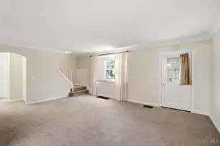 6145 Sunridge Dr, Cincinnati, OH 45224 - Photo 7