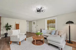 1660 Sample Rd, Reily Township, OH 45056 - Photo 3