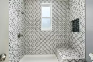 871 Hutchins Ave, Cincinnati, OH 45229 - Photo 23