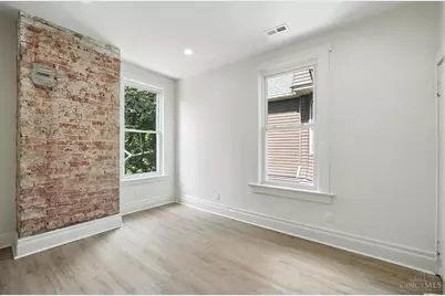 871 Hutchins Avenue, Cincinnati, OH 45229 - Photo 37