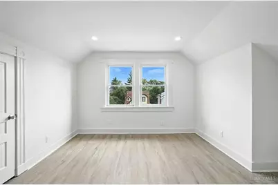 871 Hutchins Avenue, Cincinnati, OH 45229 - Photo 45