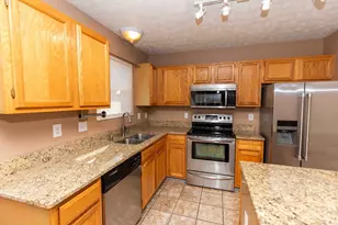 9563 Deer Track Rd, West Chester, OH 45069 - Photo 5