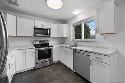 9470 Wynnecrest Drive, Blue Ash, OH 45242 - Photo 15