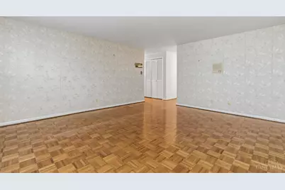 1379 Honeysuckle Drive, Fairborn, OH 45324 - Photo 17