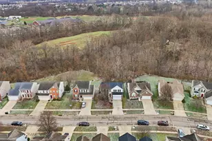 5521 Appaloosa Cir, Hamilton Township, OH 45152 - Photo 3