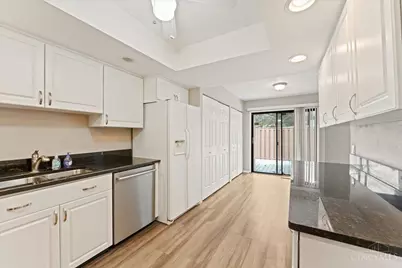 8051 Timbertree Way, West Chester, OH 45069 - Photo 15