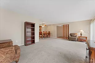 8051 Timbertree Way, West Chester, OH 45069 - Photo 9