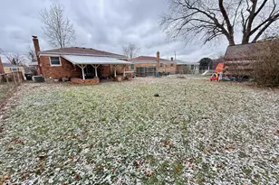 784 Woodyhill Dr, Delhi Township, OH 45238 - Photo 9