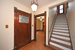 6118 Prentice St, Cincinnati, OH 45227 - Photo 3